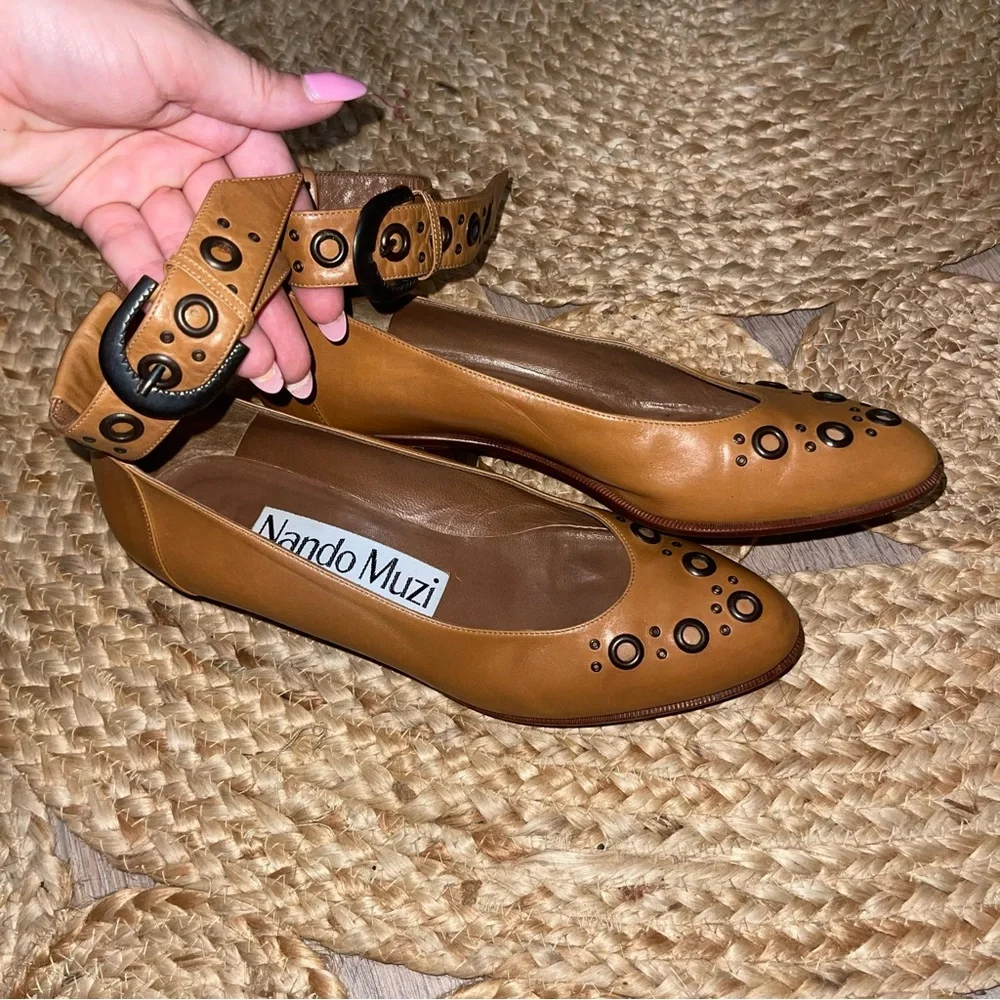 Women's Nando Muzi Grommet Italian Leather Mary Jane Pumps - Picture 9 of 11